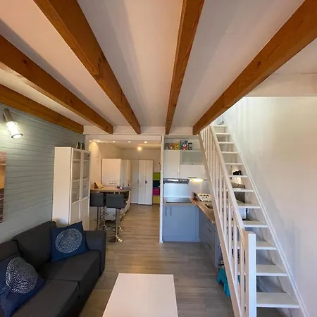Duplex T2 Avec Piscine A Proche *
