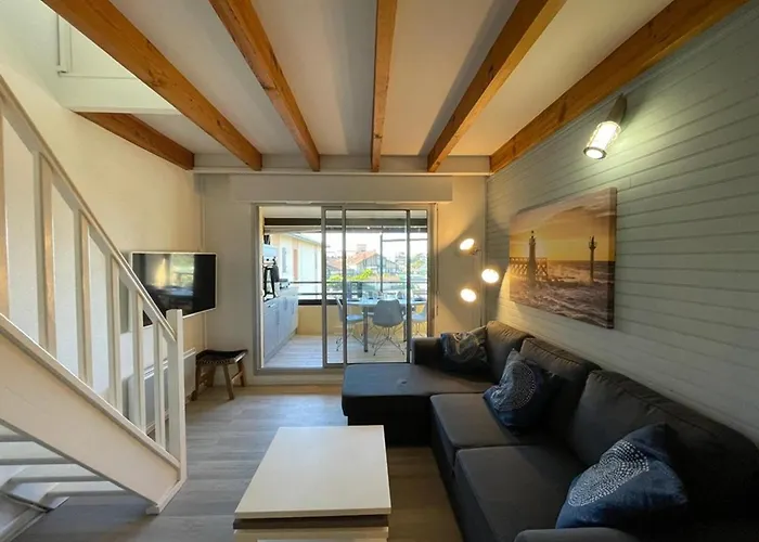 Duplex T2 Avec Piscine A Proche - Fr-1-413-250